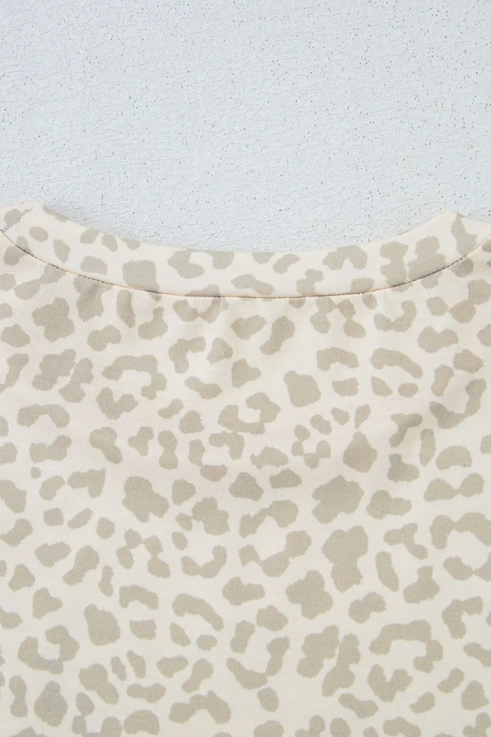 MAMA Letter Graphic Leopard Round Neck T-Shirt