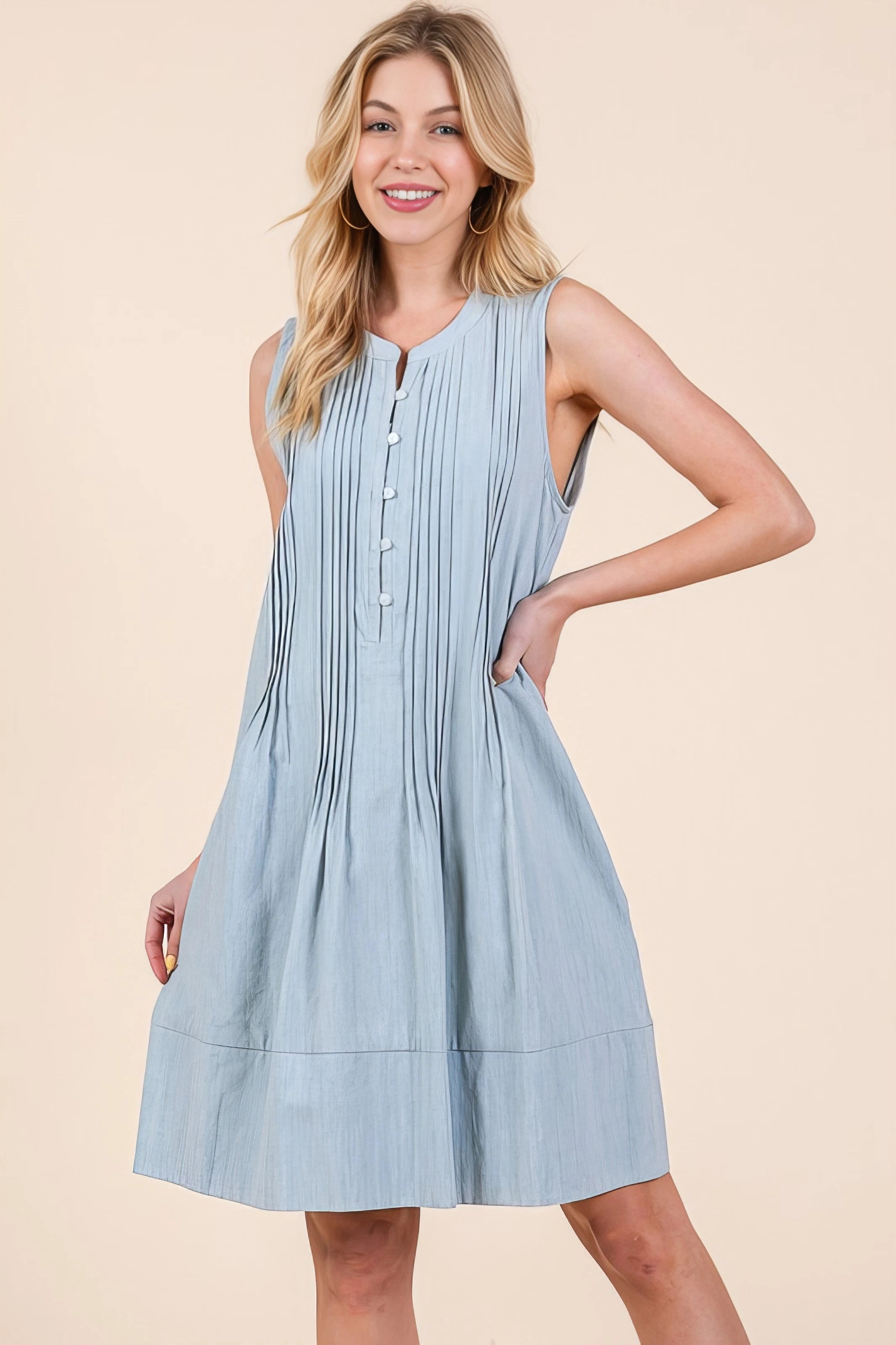 Casual and evening dresses for women – chic styles and best sellers