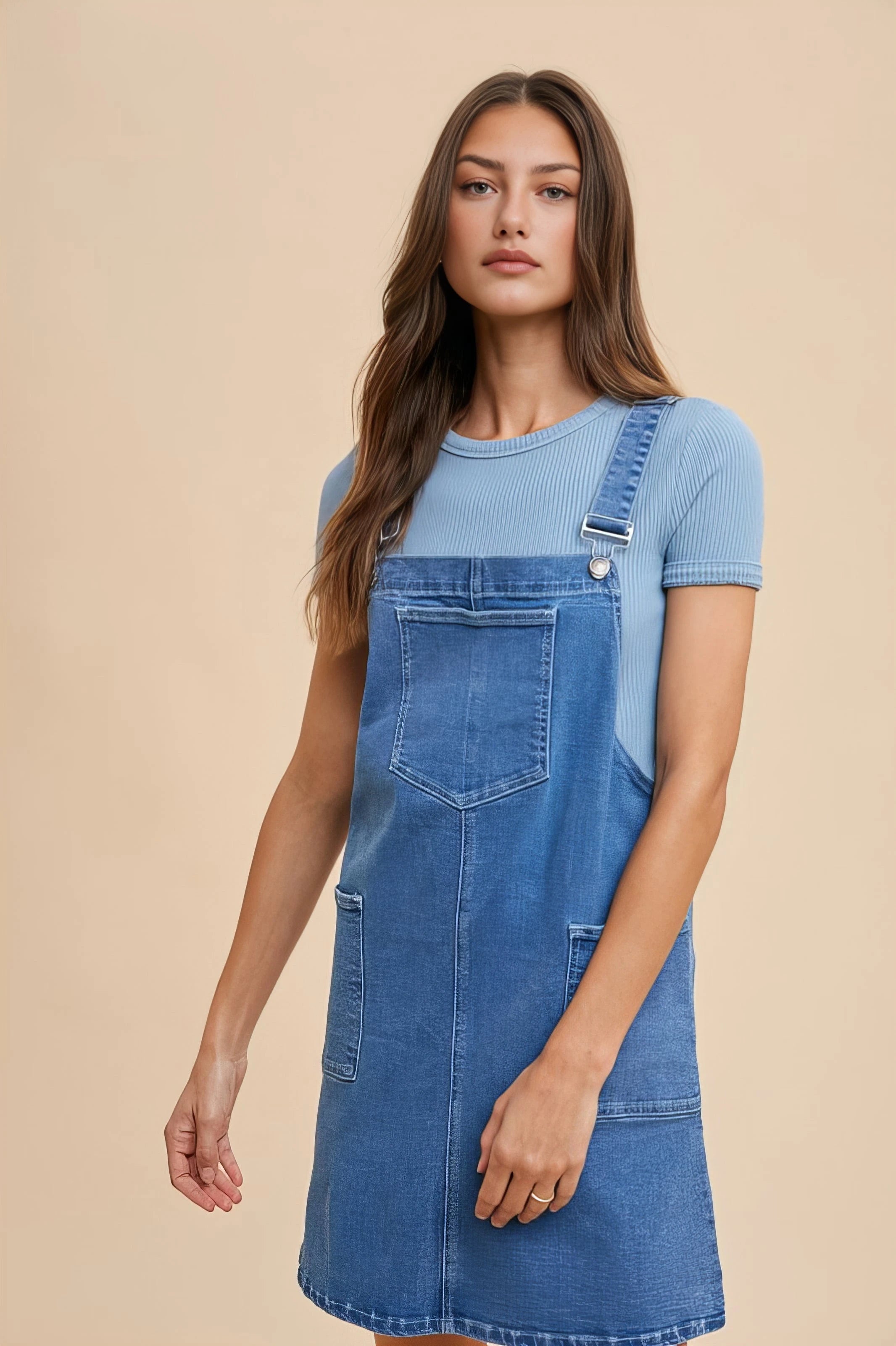 Chic women’s denim outfits – classic and trendy denim-inspired looks
