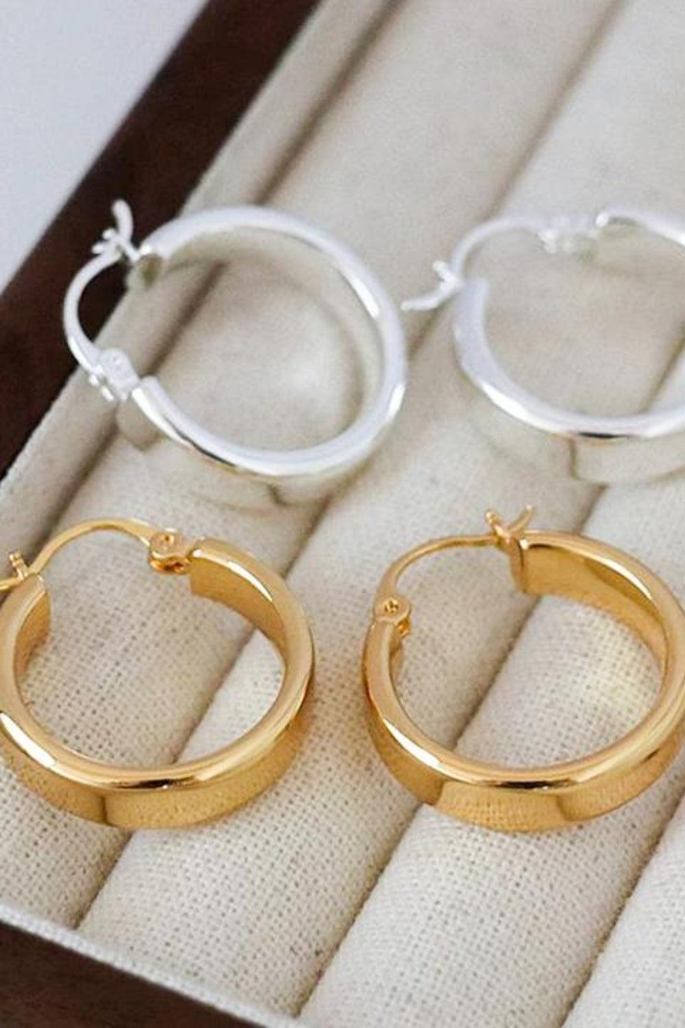 Women’s earrings – stylish studs, hoops, and statement drop designs