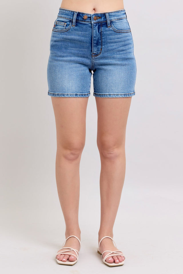Plus size 2-button denim shorts with pockets.