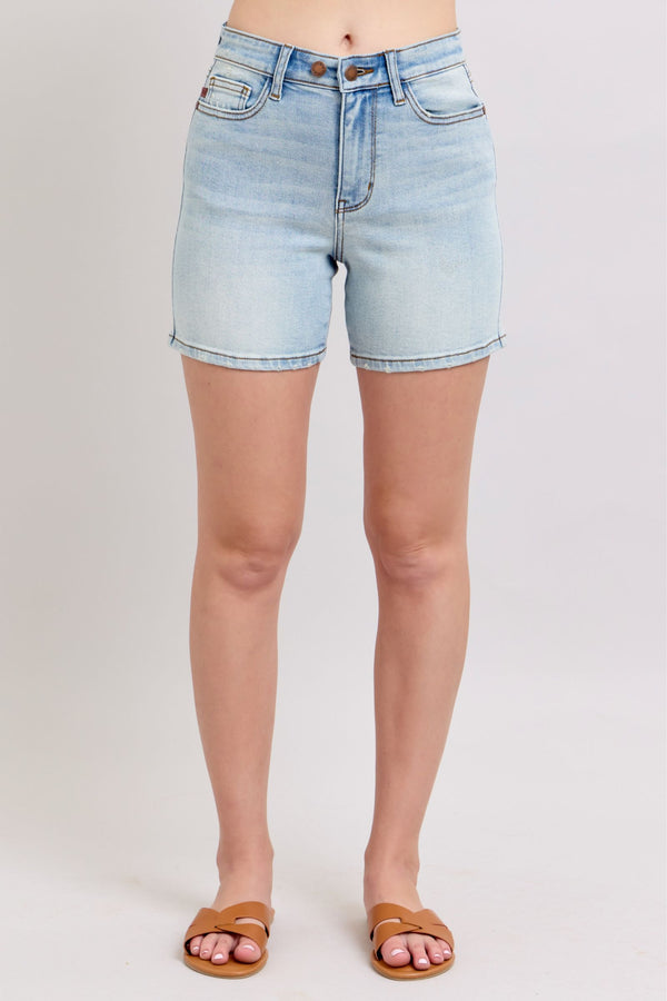 Plus size 2-button denim shorts with pockets.