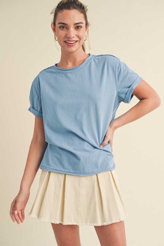 Exposed Seam Round Neck Short Sleeve T-Shirt