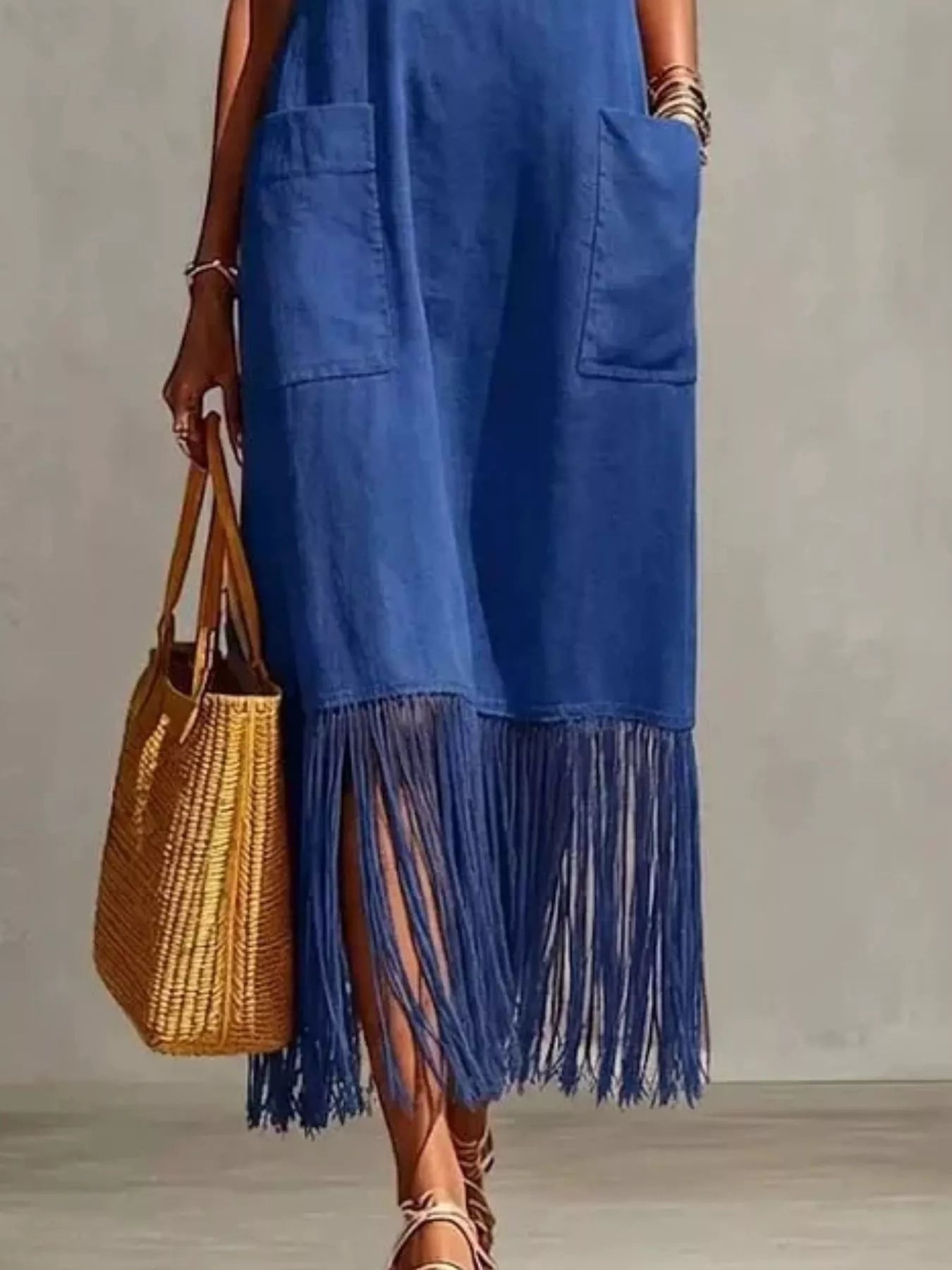 Plus-size V-neck spaghetti strap midi dress with fringe hem and pockets