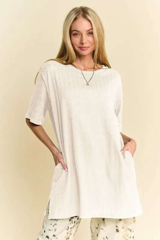 Short Sleeve Side Slit T-Shirt with Pockets