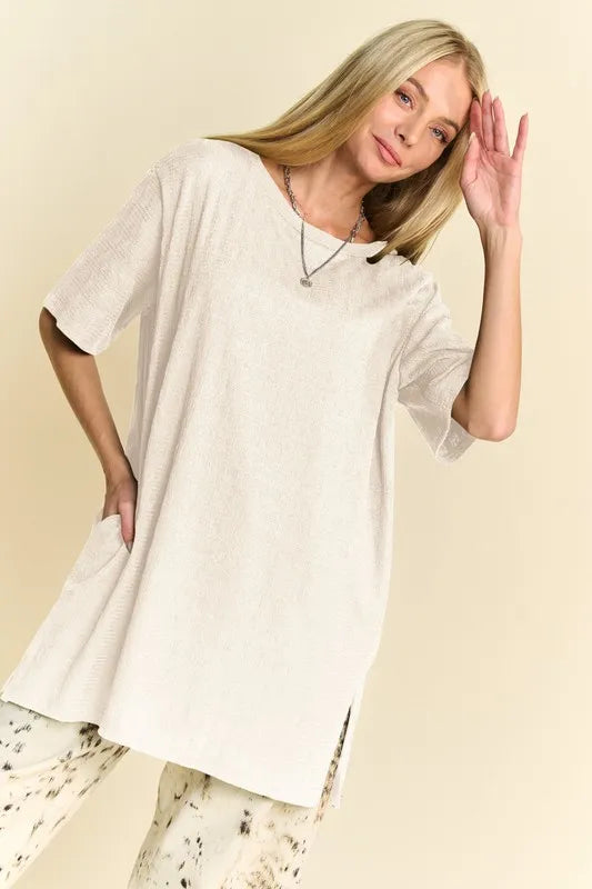 Short Sleeve Side Slit T-Shirt with Pockets