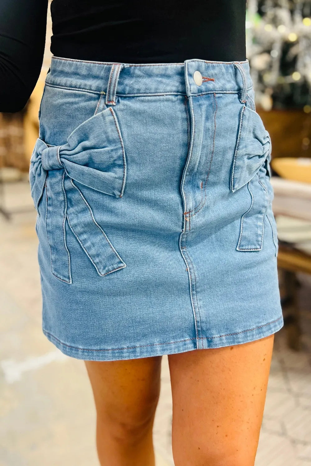 Acid Wash Bowknot Details High Waist Denim Skirt.