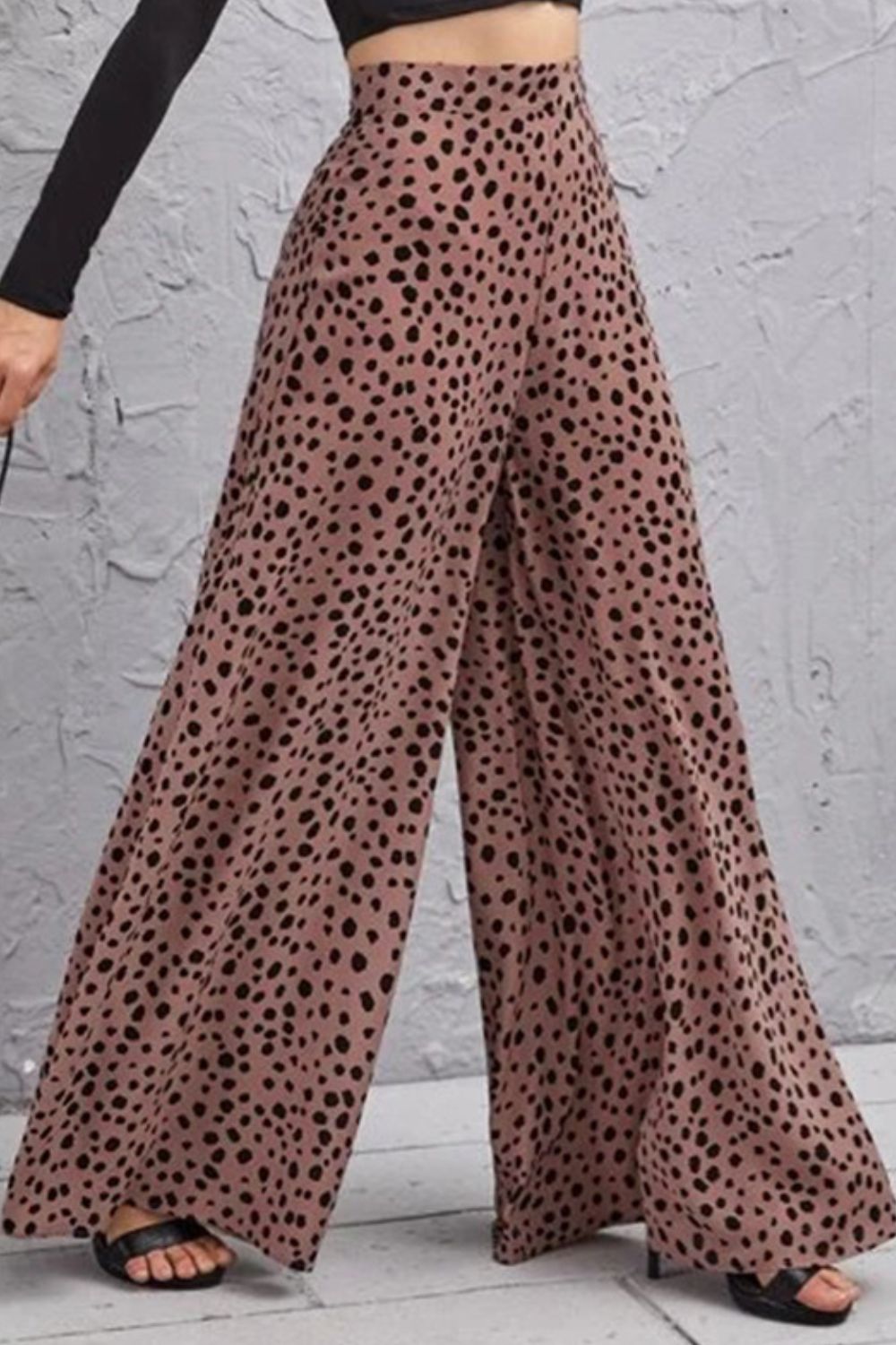 Animal print high-rise culottes with polka dot pattern.