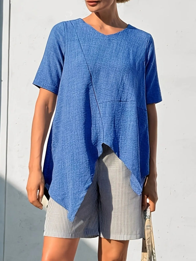 Asymmetric Hem Relaxed Fit T-Shirt.