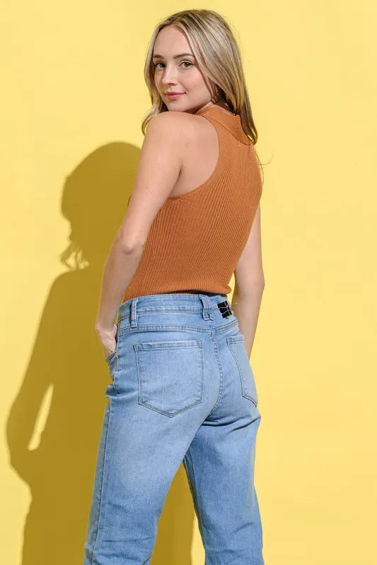 Basic rib cross halter neck tank top, slightly stretchy.