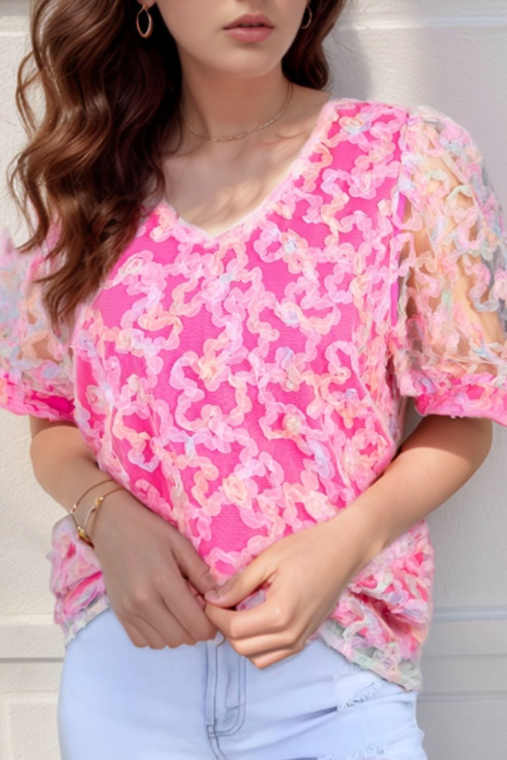 Bonbon flowery mesh short puff sleeve blouse.