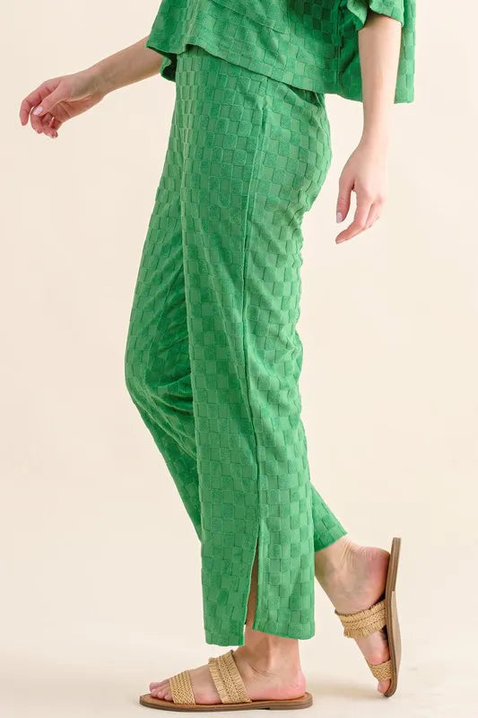 Brushed texture checkerboard pattern casual pants with slit.