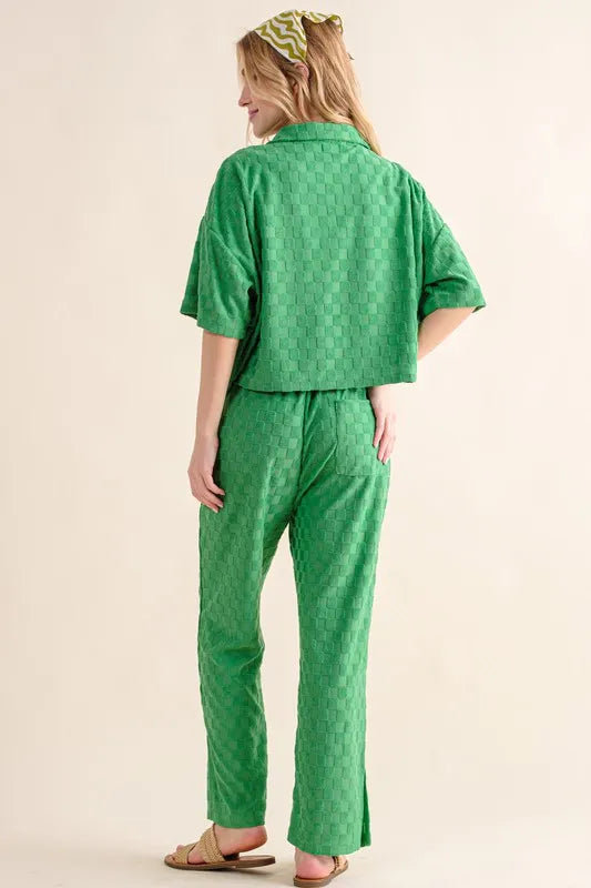 Brushed texture checkerboard pattern casual pants with slit.