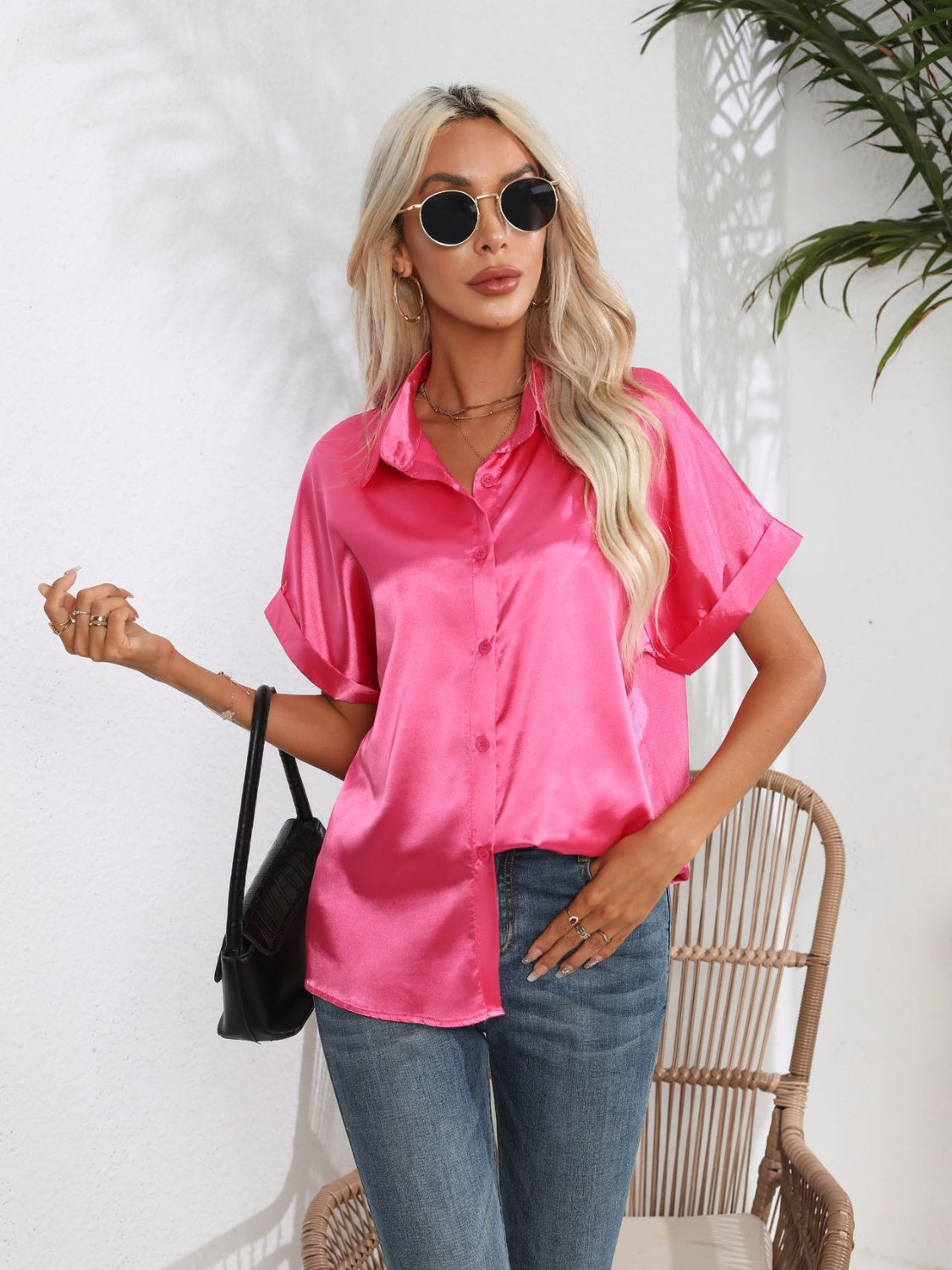 Button down collared neck short sleeve satin shirt.