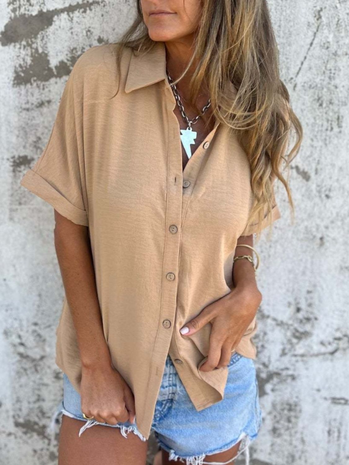 Full size button down short sleeve shirt, plus size.