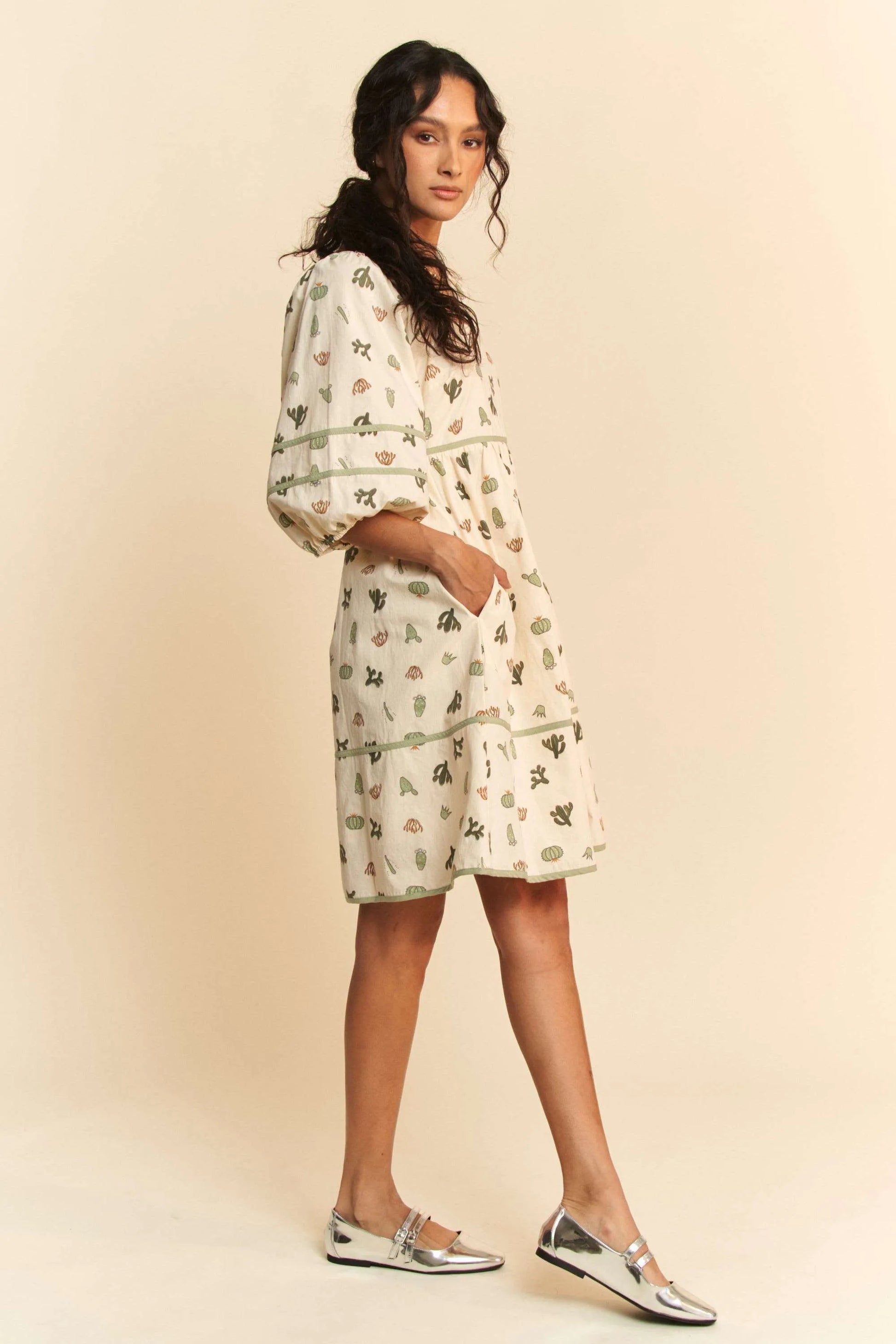 Davi Dani Cactus Printed Poplin Contrast Piping Mini Dress.