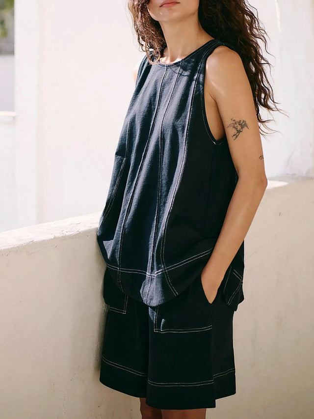 Casual contrast stitch denim tank top and shorts set, women's oversized two-piece outfit, stylish denim set, unique contrast stitching, practical pockets, seam detail, non-stretch polyester, trendy summer wear, perfect for relaxed casual style