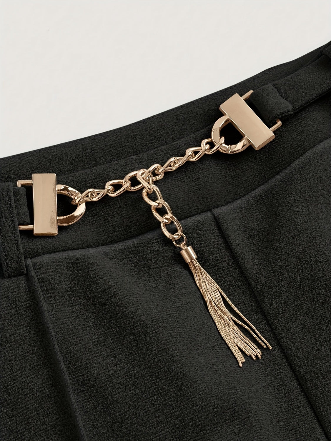 Chain detail high waist pants, opaque.