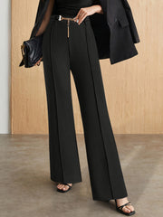 Chain detail high waist pants, opaque.