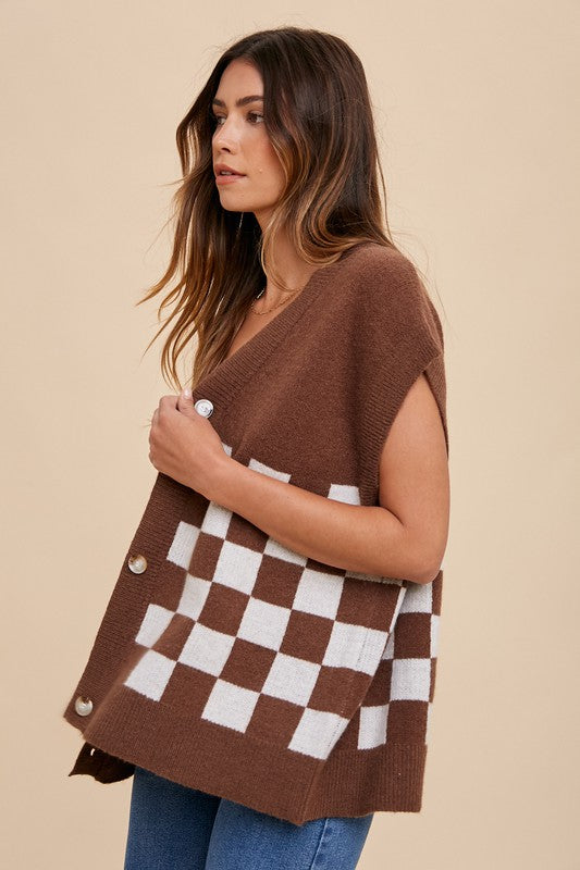 Checkered button down short sleeve cardigan with ribbed details.