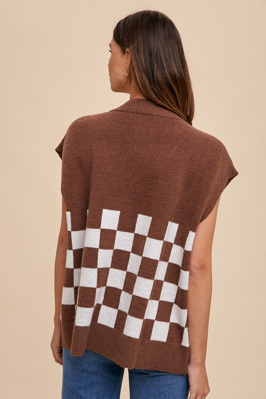 Checkered button down short sleeve cardigan with ribbed details.