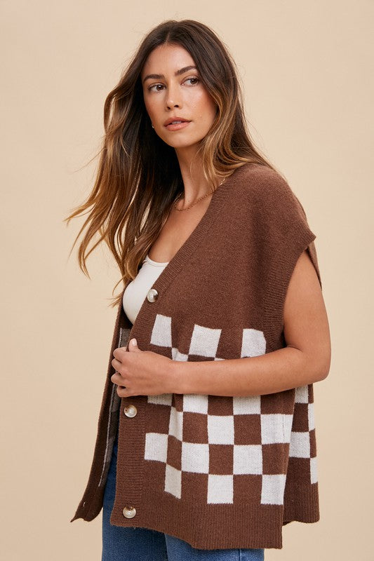 Checkered button down short sleeve cardigan with ribbed details.