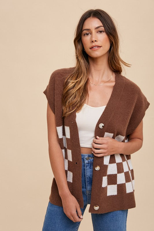 Checkered button down short sleeve cardigan with ribbed details.