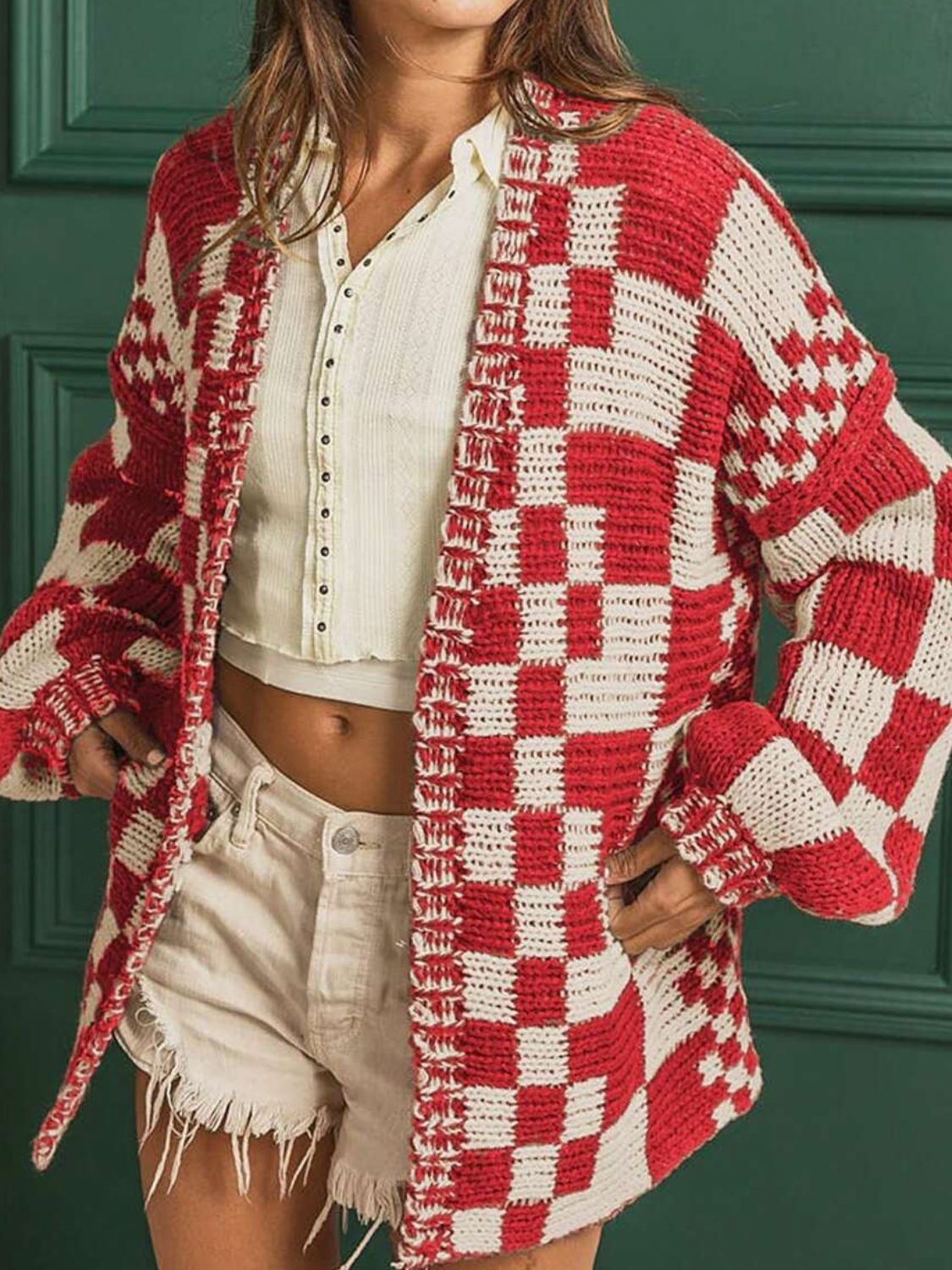 Checkered open front long sleeve cardigan.