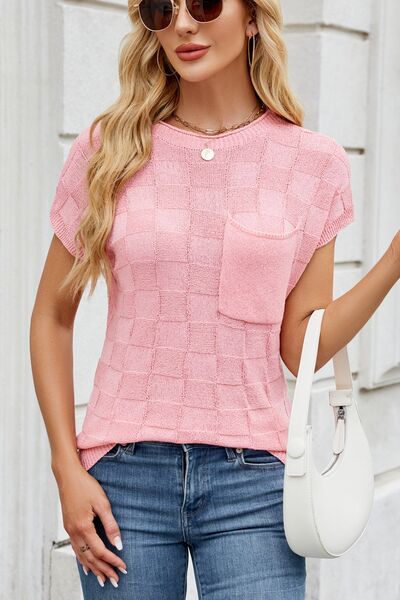 Checkered round neck short sleeve knit top with pockets.
