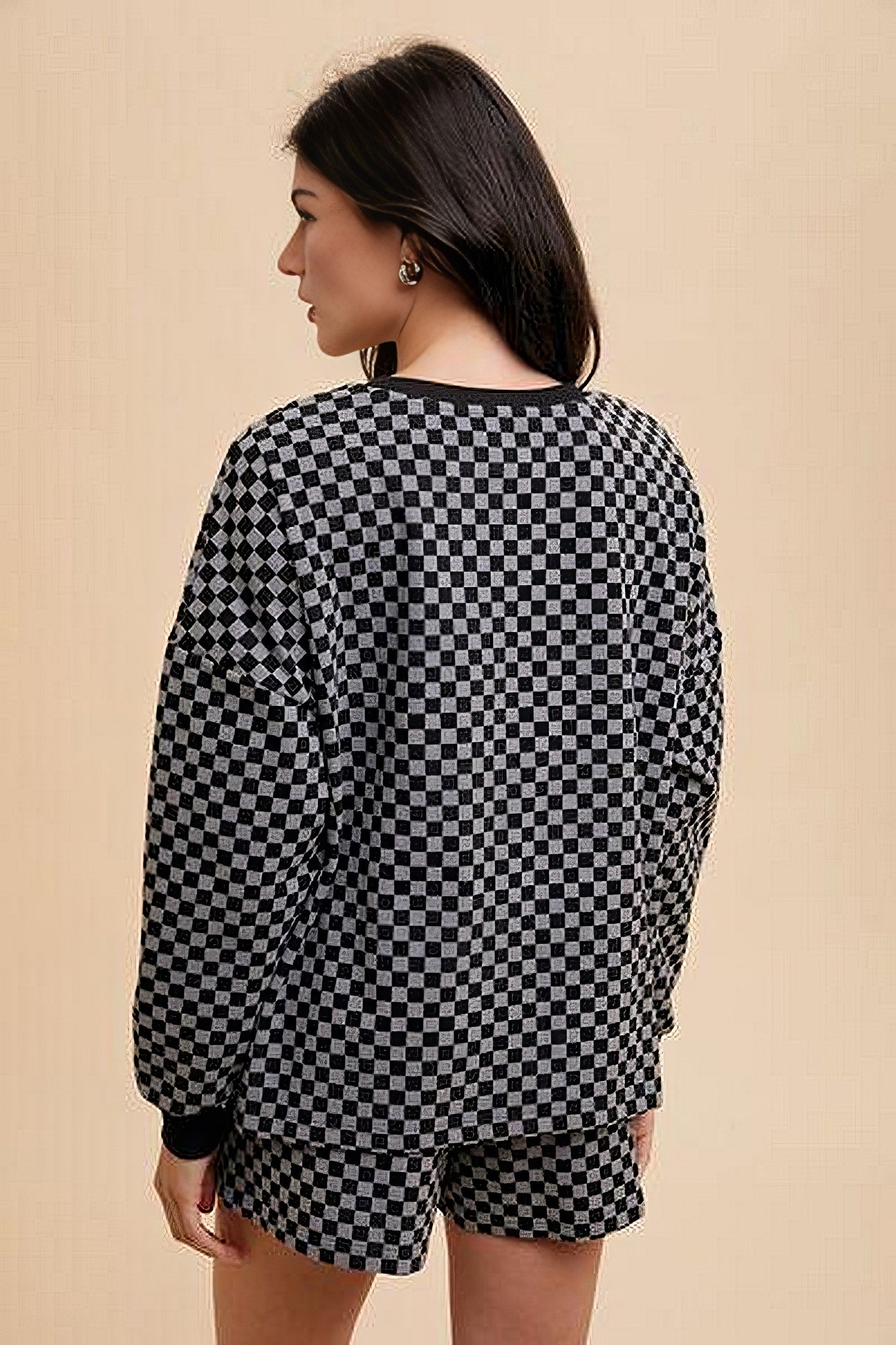 Women's checkered round neck top and drawstring shorts set with pockets