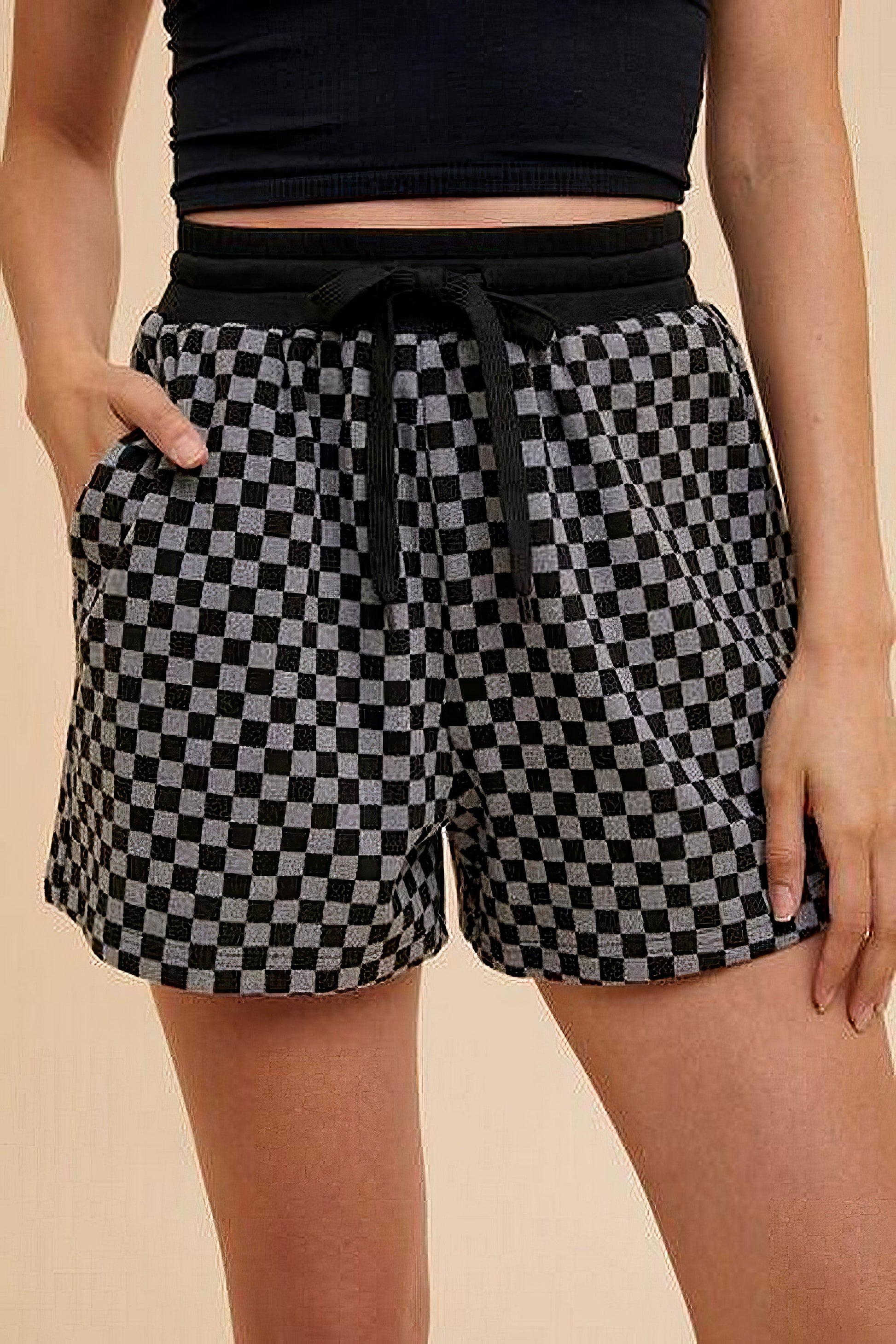Women's checkered round neck top and drawstring shorts set with pockets