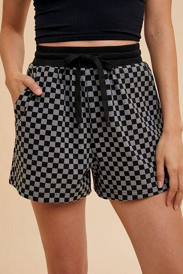 Women's checkered round neck top and drawstring shorts set with pockets