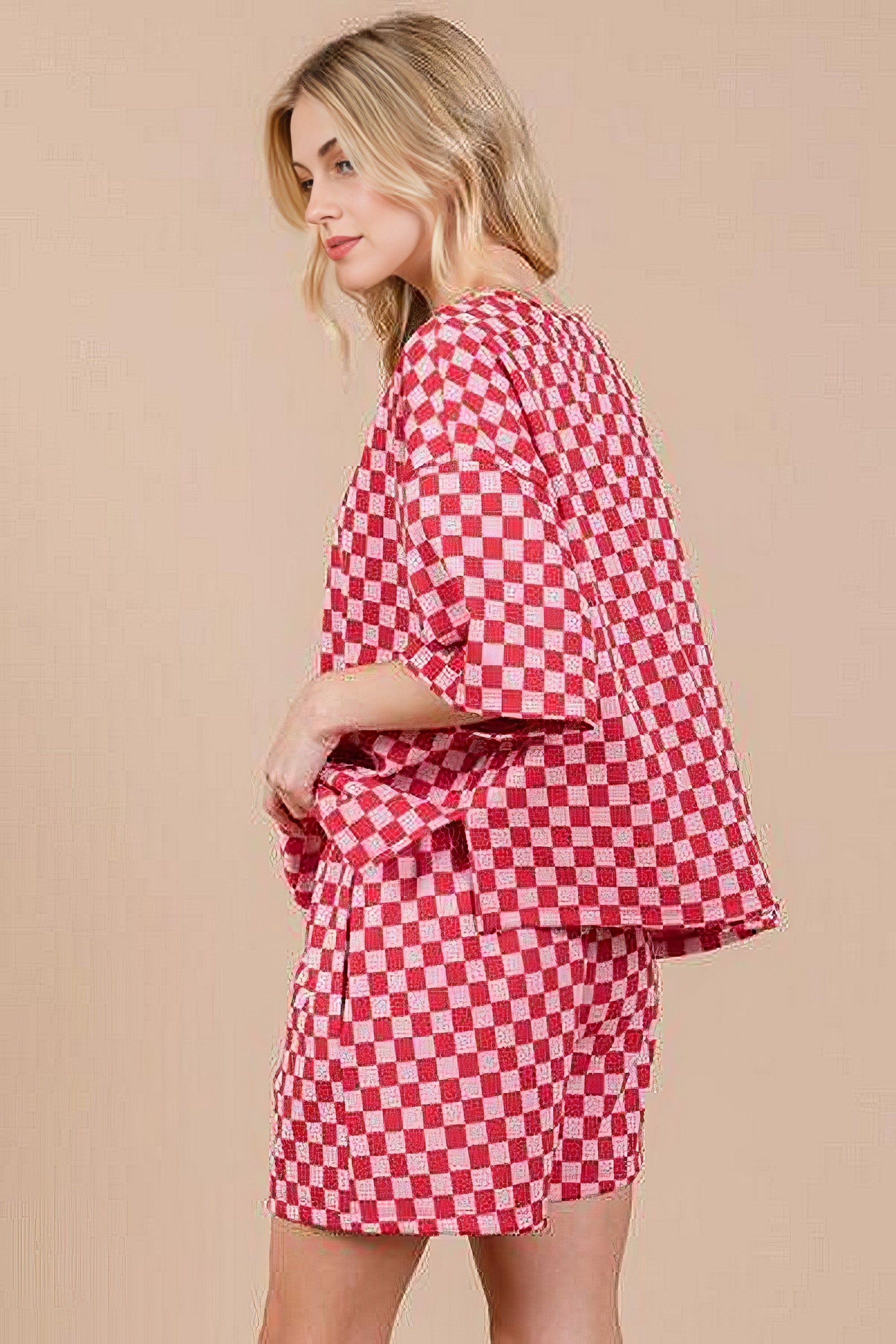 Women's checkered round neck top and shorts set with pockets and drawstring