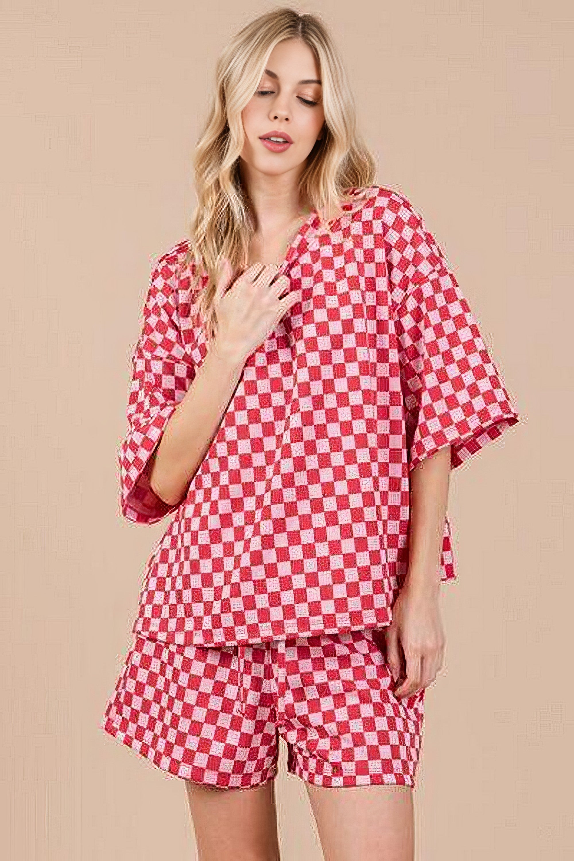 Women's checkered round neck top and shorts set with pockets and drawstring