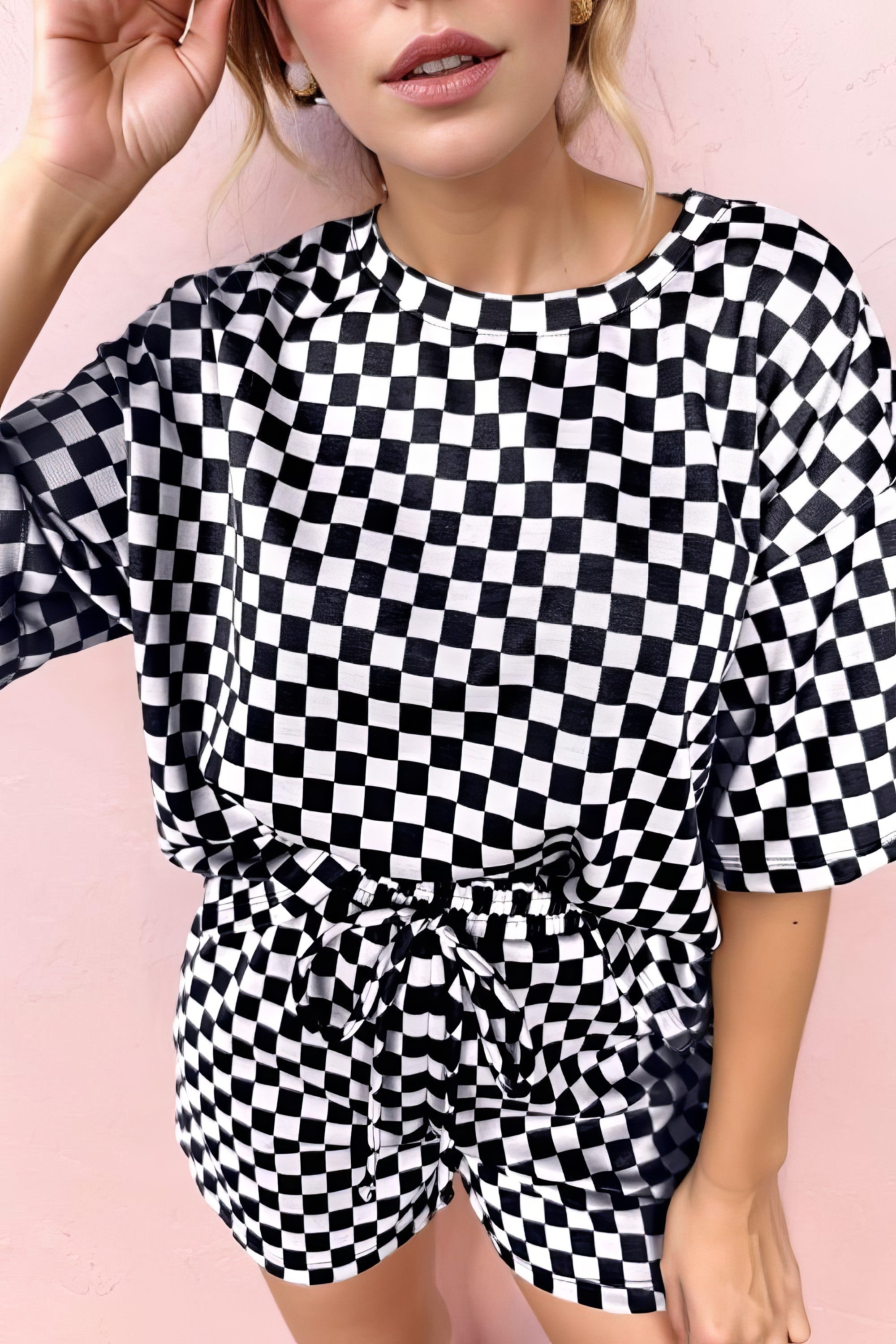 Women's checkered two-piece set with round neck top and drawstring shorts