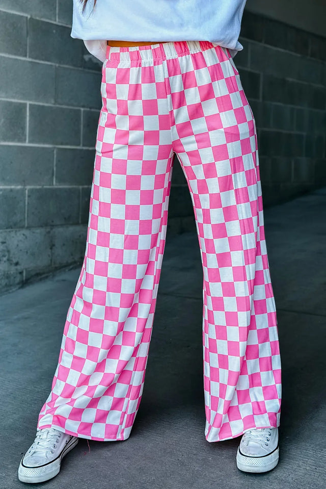 Checkered wide leg pants with pockets, opaque.