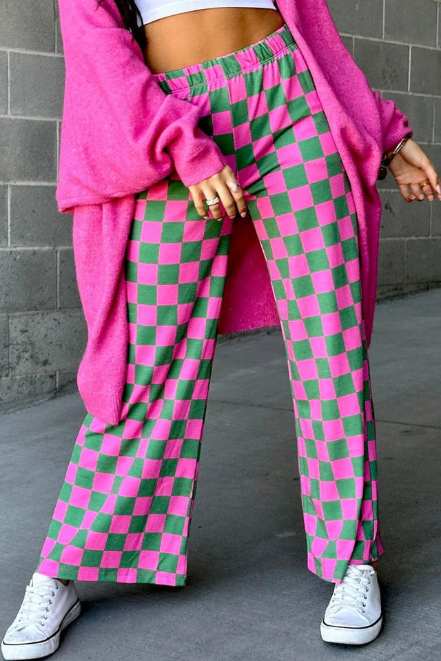 Checkered wide leg pants with pockets, opaque.