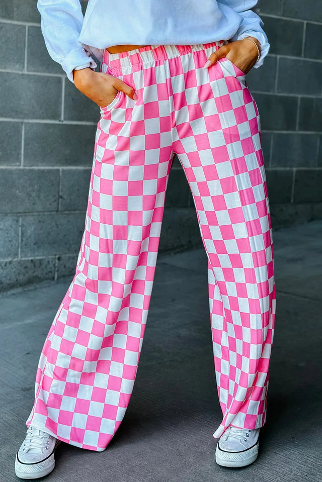 Checkered wide leg pants with pockets, opaque.