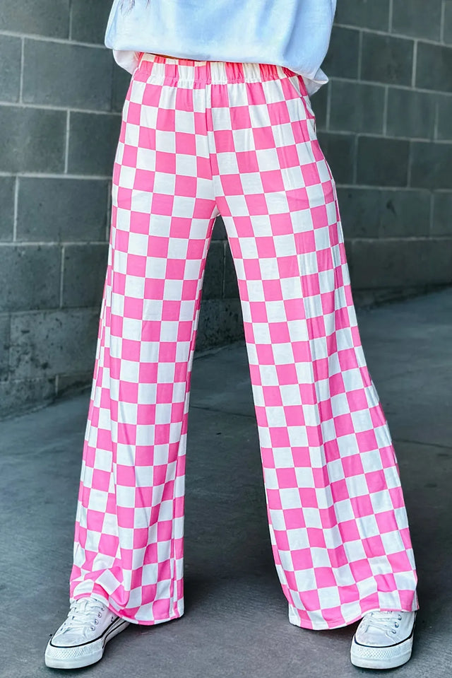 Checkered wide leg pants with pockets, opaque.