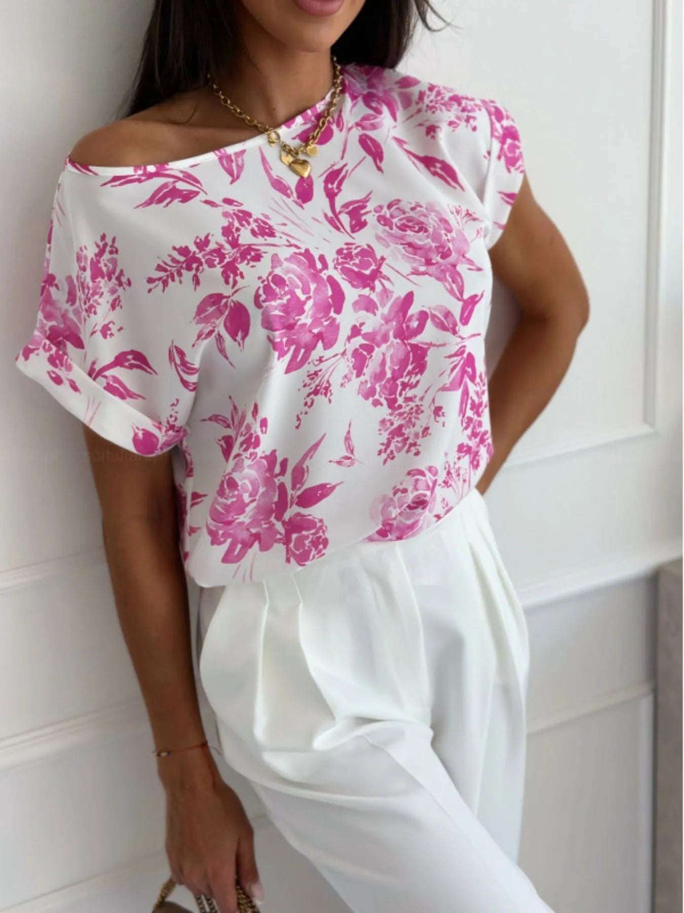 Classic Rolled Sleeve T-Shirt.