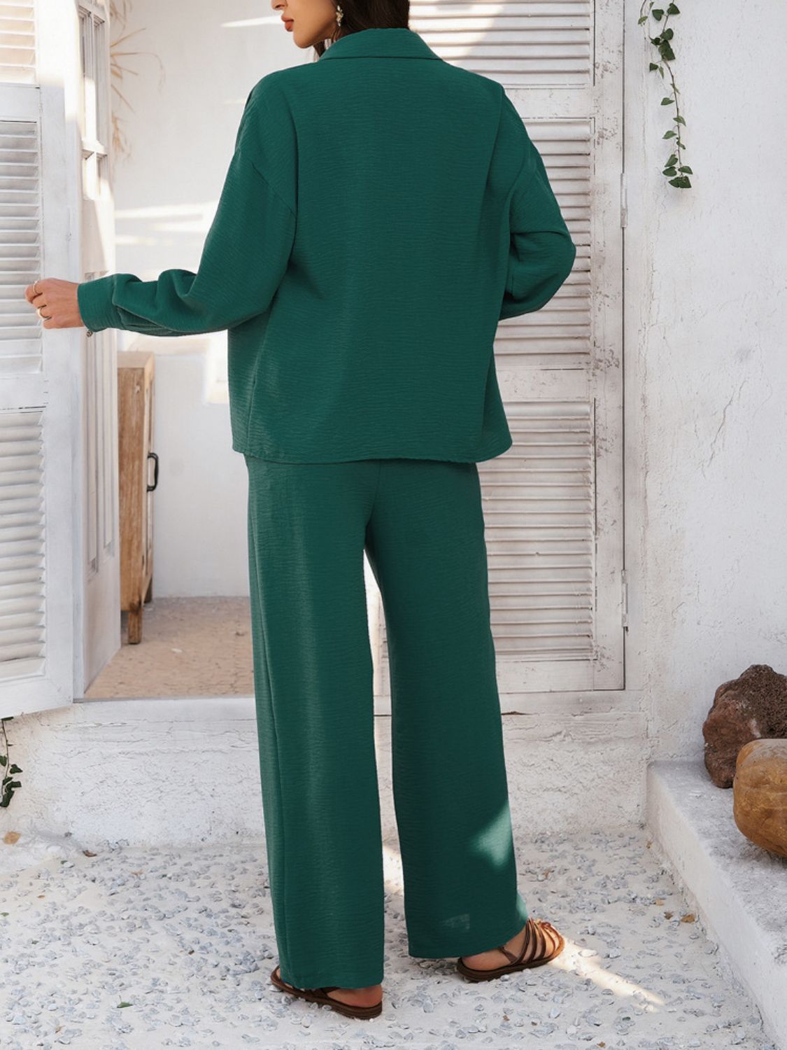 Devine Collared Neck Long Sleeve Top and Pants Set.