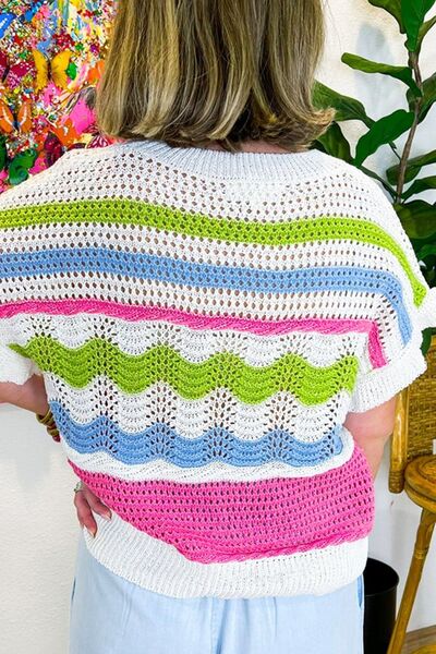 Color block crochet ruffled short sleeve knit top with openwork.