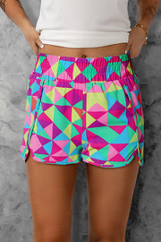 Color block elastic waist shorts.