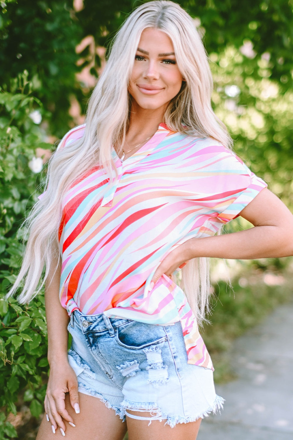 Color block V-neck half sleeve blouse.