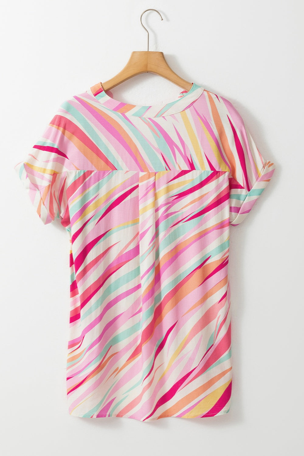 Color block V-neck half sleeve blouse.