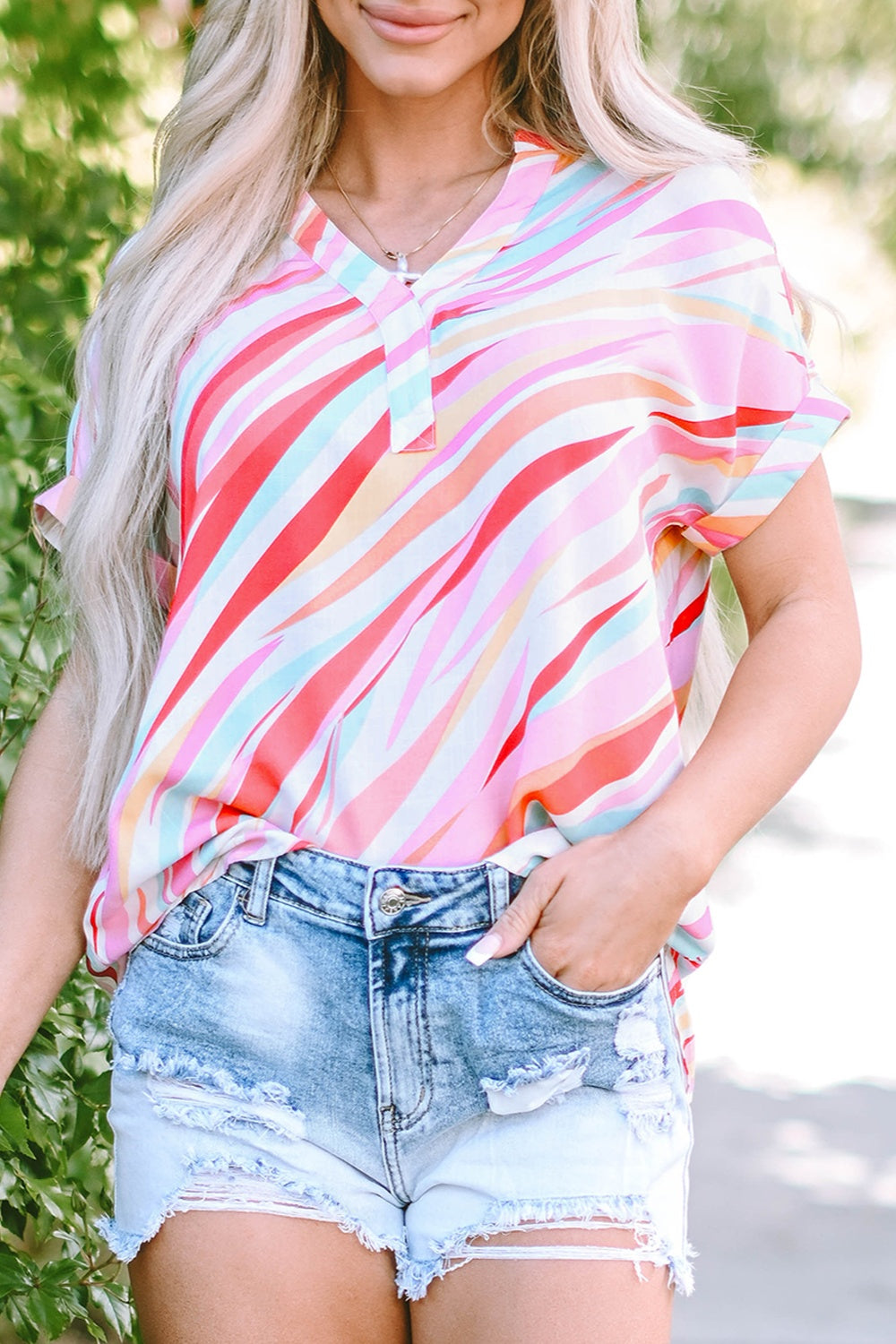 Color block V-neck half sleeve blouse.
