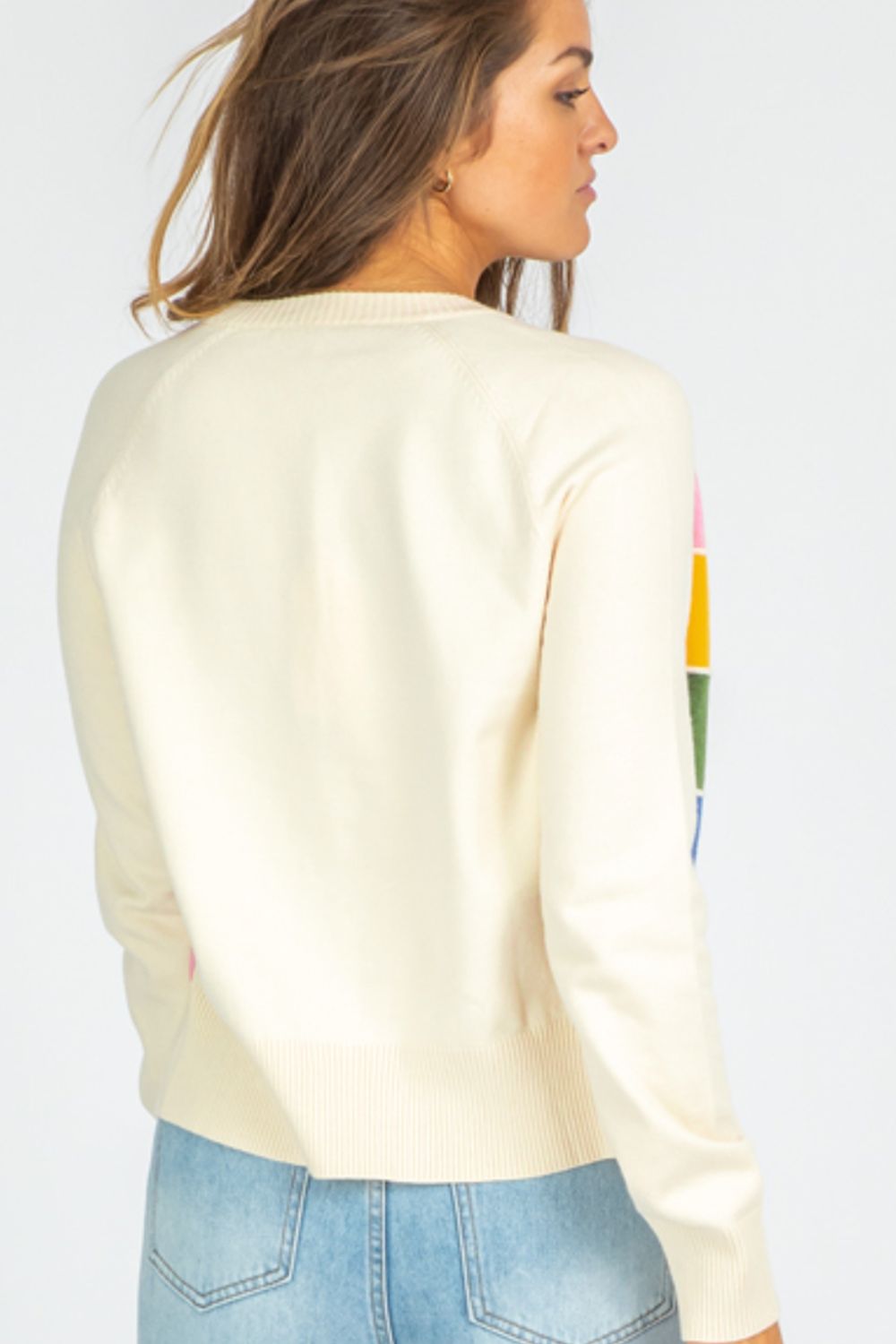 Contrast button down long sleeve cardigan.