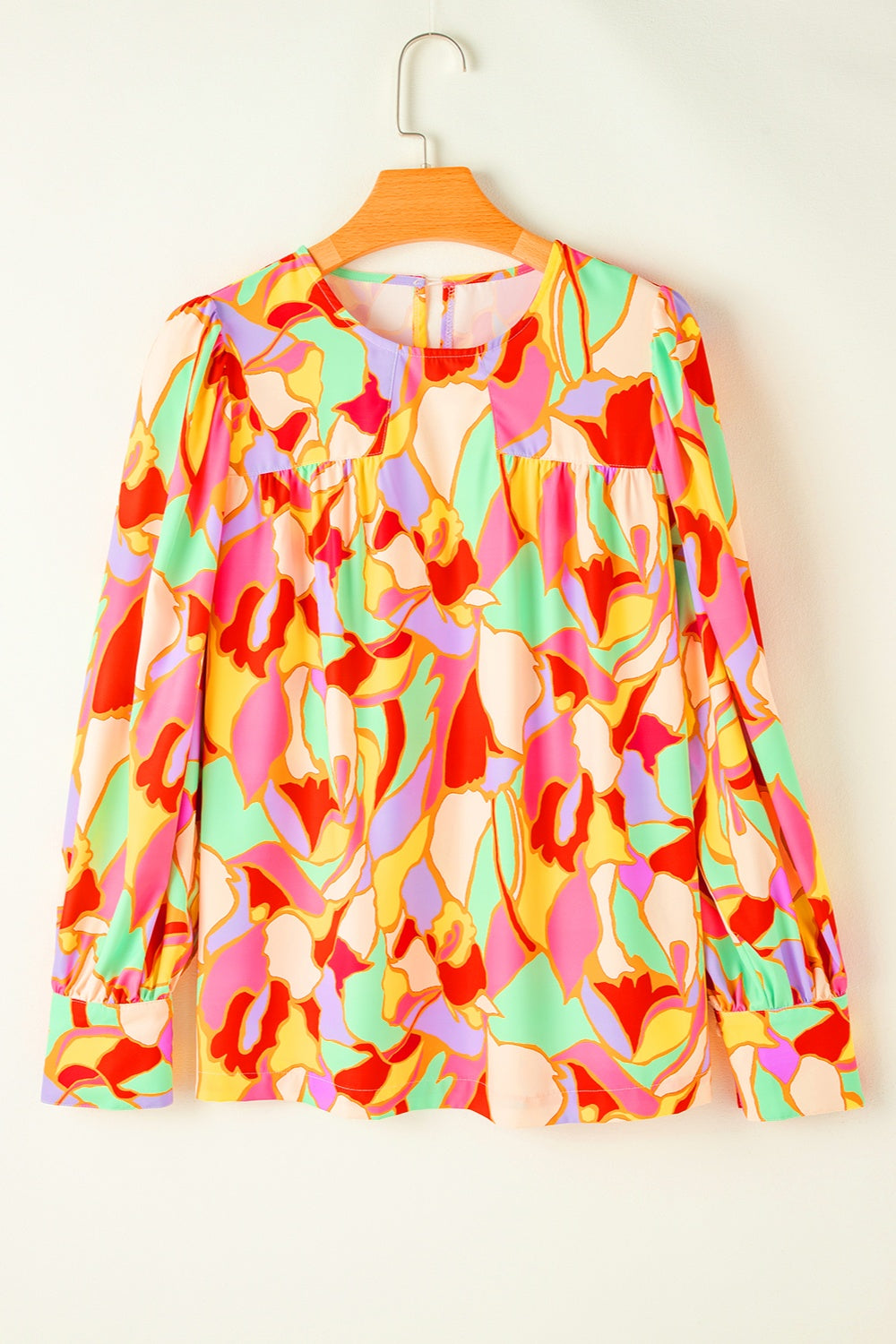 Contrast print round neck long sleeve blouse.