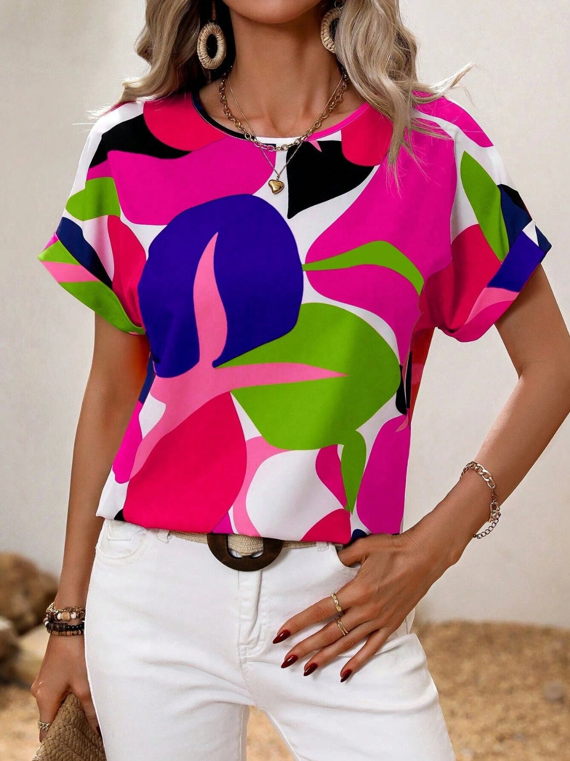 Contrast round neck short sleeve blouse.