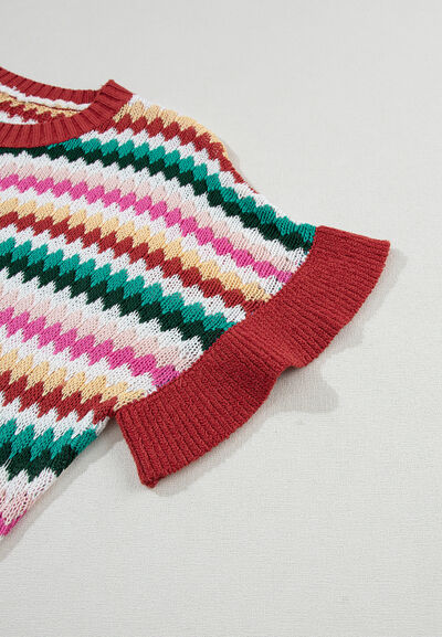 Contrast round neck short sleeve sweater.
